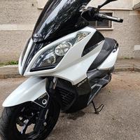 Downtown 300i ABS 2012