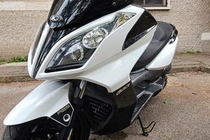 Downtown 300i ABS 2012