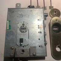 Serratura per portoncino blindato