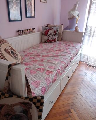 letto IKEA due piazze con cassettoni e materasso l