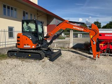Escavatore HITACHI ZAXIS55U