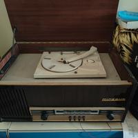 radio a valvole AM e FM, con stereo