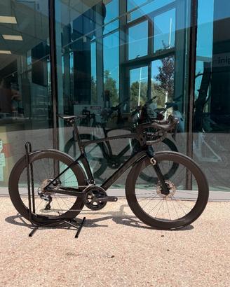 Bicicletta da strada usata Scott Foil 10 tg: M