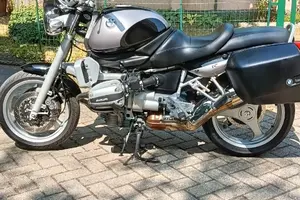 BMW R1100R