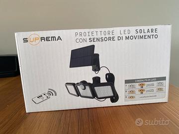 FARETTO LED CON PANNELLO SOLARE “SUPREMA” - NUOVO