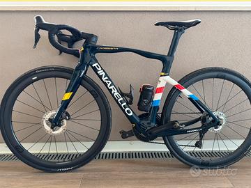 Pinarello F crossista
