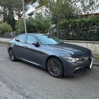 Alfa Romeo Giulia 2.2 Turbodiesel 210 CV AT8 AWD Q