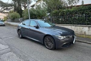 Alfa Romeo Giulia 2.2 Turbodiesel 210 CV AT8 AWD Q