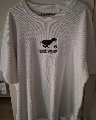 T-Shirt Pull&Bear bianca stlizzata