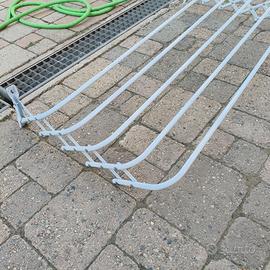 Stendibiancheria a muro estensibile a fisarmonica