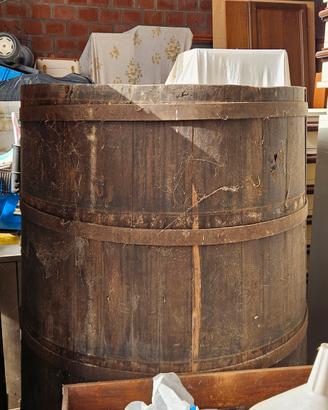 tino antico in legno 
