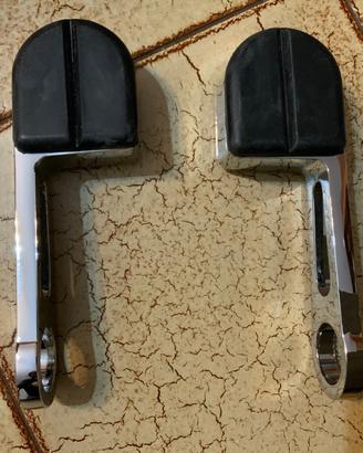 Poggiatallone per Pedaline Kuryakyn per Harley