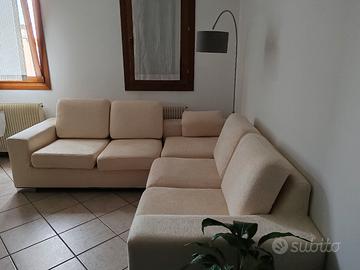 divano beige 5 posti angolare