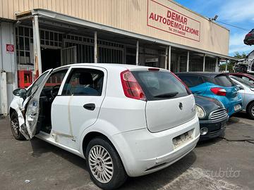 RICAMBI FIAT GRANDE PUNTO 2007 199A2000