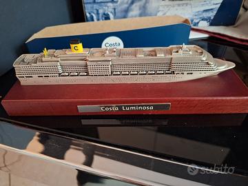 modellino Costa Luminosa