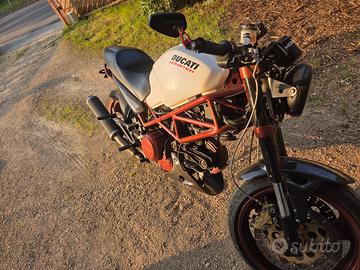 Ducati Monster 600