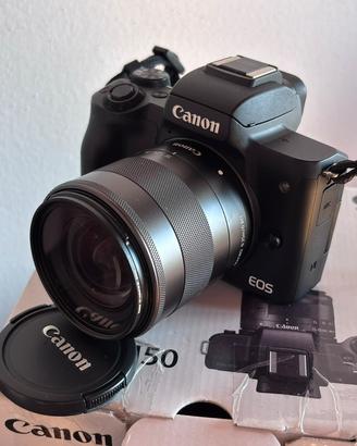 Canon EOS M50