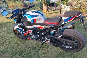 BMW M1000R NIKED