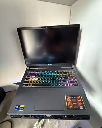 MSI VECTOR 16HX AI A2XW