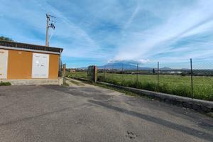 Terreno vicino Etnapolis