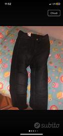 Pantaloni moto
