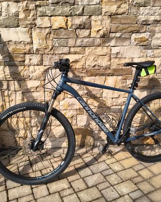 mtb Cannondale Trail 