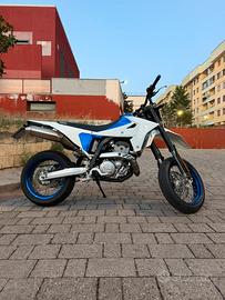 suzuki dr-z 400 sm 2025