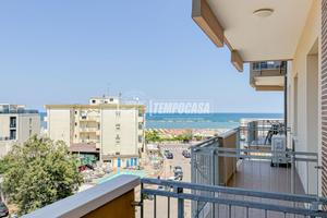 APPARTAMENTO CON VISTA MARE STUPENDA A VALVERDE