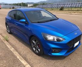 Ford Focus St line