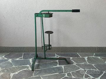 Tappatrice e circa 500 turaccioli