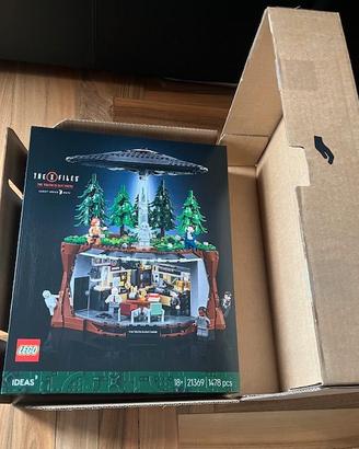 LEGO 21369 Ideas The X-Files The Truth Is Out Ther