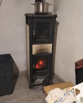 stufa a legna nordica Dorella 12 kW usata usata