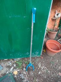 Pinza raccogli rifiuti