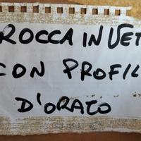 brocca con profilo dorato