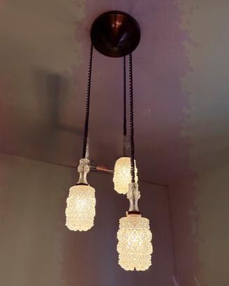 Lampadario vintage anni ’70 3 luci vetro lavorato