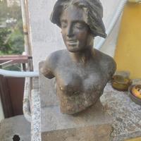 Busto femminile artistico