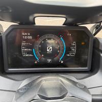 YAMAHA TMAX 560
