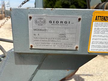 Aratro giorgi carrellato