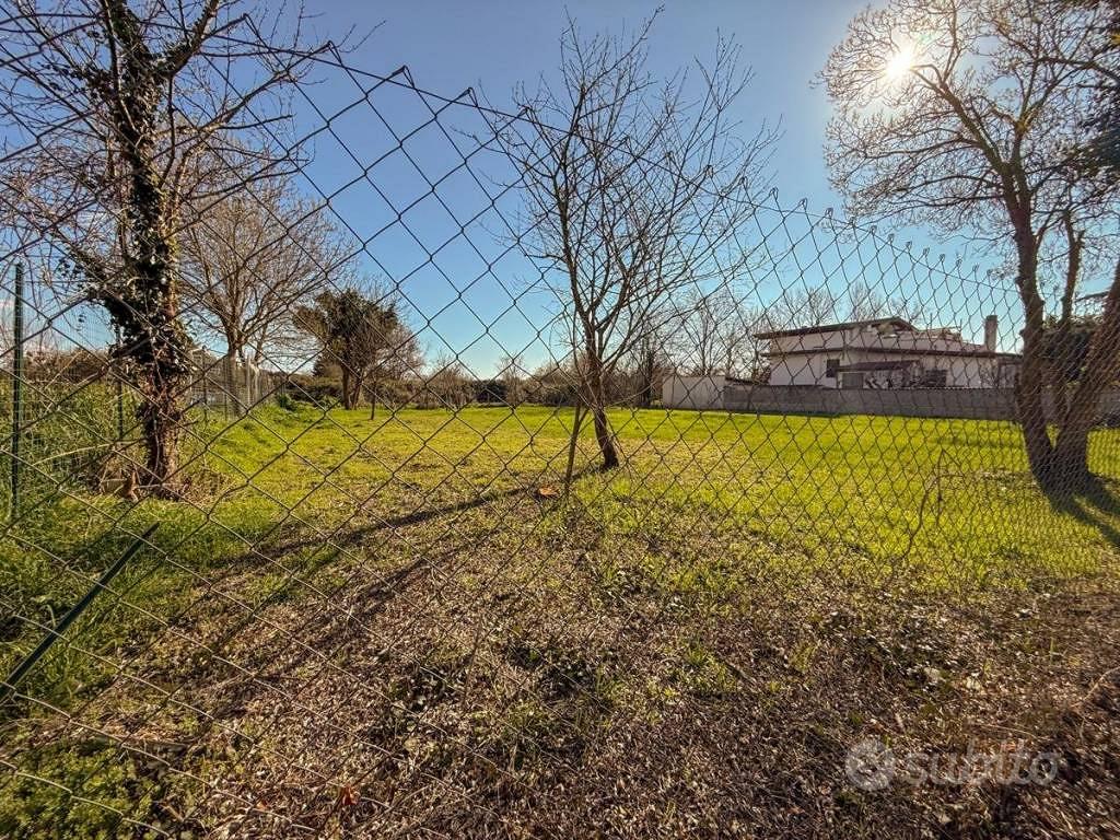 Terreno di 1000 m² a Roma - Vista 5