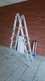 Scala in alluminio multi-uso snodabile