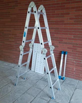 Scala in alluminio multi-uso snodabile