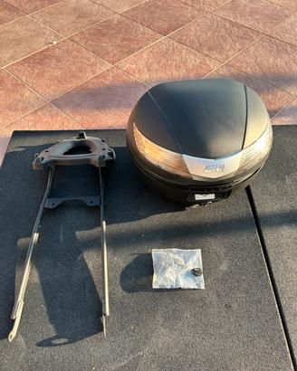Bauletto GIVI 40L, piastra/staffe Honda CB650F