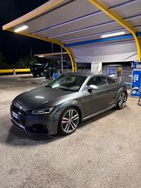 Audi TT 45TFSI quattro S-Tronic S-Line