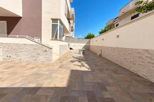 4 LOCALI A SANT'ARPINO