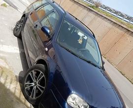 VOLKSWAGEN Golf 4ª serie - 2000