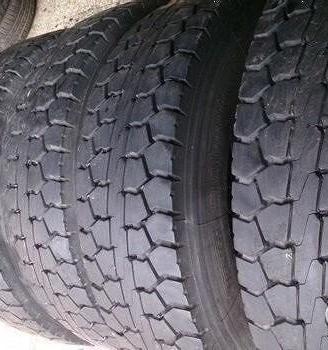 4 pneumatici usati autocarro 225 75 17.5 pi