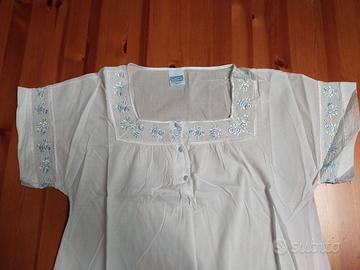 Camicia da notte con fiorellini