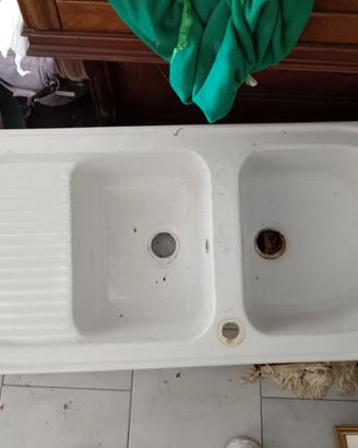 lavello in ceramica