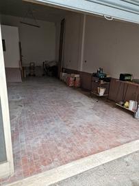 Magazzino 44m2 soppalcabile con bagno
