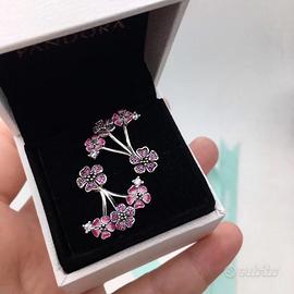 Pandora Orecchini Fiori di Pesco 298113NCCMX